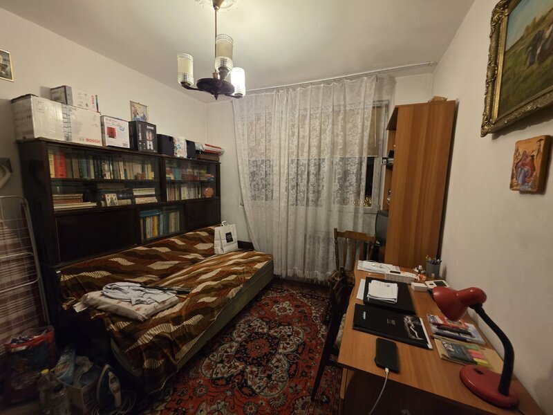 Titan langa Parc IOR - Scoala 195