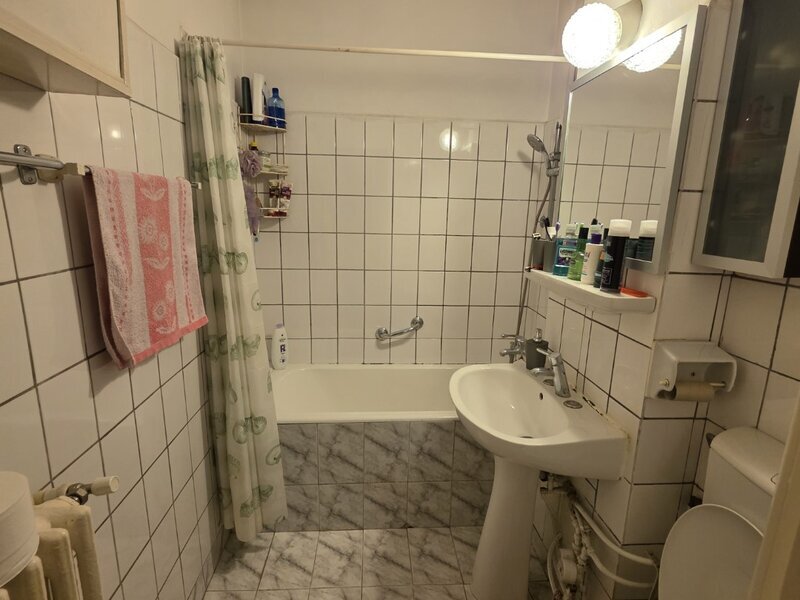 Titan langa Parc IOR - Scoala 195